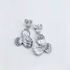 Pendientes Retro de Múltiples Estilos con Toque de Alta Gama Textura Exagerada Colgante Geométrico de Corazón Adornos de Oreja de Aleación Venta al por Mayor