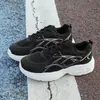 Zapatos deportivos casuales de malla transpirable para todas las estaciones, suela gruesa, cordones, talla grande, para estudiantes, zapatos bajos cómodos de un solo color