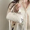 Bolsa Pequena Bordada Acolchoada para Mulheres 2026 Nova Moda Versátil Bolsa Transversal Bolsa de Mão para o Trabalho Bolsa Boston Bolsa Almofada