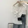 Hermosa camiseta de manga corta plisada retorcida con cuello en V, estilo coreano, de Lyocell Tencel, para usar en verano, estilo nuevo, impresionante top ajustado.