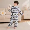 Pijama de dos piezas para niños, de otoño e invierno, engrosado con forro polar, con cremallera y cuello alto, a prueba de viento y cálido, adecuado para usar en casa y se puede usar en el exterior