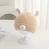 Chapéu de pulôver infantil com orelhas de coelho 3D para outono e inverno, gorro quente com listras verticais de desenho animado, fofo e à prova de vento para meninos e meninas
