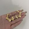 Brincos de Gancho de Ouro Real Banhado a Cobre com Design de Alto Nível, Gota Giratória, Brincos Simples Elegantes, Nicho, Agulha de Prata, Brincos Versáteis para Mulheres