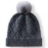 Gorro de punto con patrón de rombos y pompón grande, suave, cálido y resistente al frío, nuevo gorro de ciclismo de cachemir para mujer, turbante