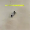 Accesorios para máquina de dobladillo 335: soporte de barra de aguja, pinza de hilo, palanca de resorte de altura uniforme, llave de aguja inversa, barra de dientes, base del tubo de arrastre