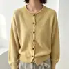 Casaco Cardigan de Tricô Macio Simples Novo Outono/Inverno 2026 para Mulheres, Suéter de Veludo Urso de Mel de Alta Qualidade Vintage com Gola Redonda