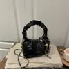 2025 Nueva Moda Color Sólido Estampado en Caliente Letras Gran Capacidad Plisado Bolso de Cadena Bolso de Hombro Cruzado Bolso de Mano para Mujeres