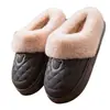 Chinelos de inverno femininos 2026 novo modelo, antiderrapantes, quentes, para uso interno em casa, de sola grossa, forrados com pelúcia, chinelos de algodão para casa com calcanhar fechado
