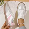 Zapatillas de Entrenamiento Moral de Suela Plana para Mujer 2025 Nuevas de Primavera y Verano Retro Nicho Versátiles Zapatillas Deportivas de Moda Casual Zapatos Blancos para Mujer