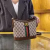 Bolso de mano de alto valor para mujer 2026 nuevo retro de gran capacidad tipo cubo bandolera individual versátil de moda con temperamento bandolera