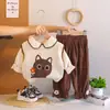 Roupa de Primavera para Meninas 2026 Novo Suéter Colete de Gatinho Estiloso Conjunto de Três Peças Roupas para Menininhas Atacado