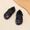 Sapatos de Malha Infantil 2026 Verão Biqueira Fechada Sandálias de Malha Respirável para Meninos Velcros Sandálias de Dedo Dividido para Meninas Sapatos de Casco de Porco