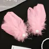 Presilha de Jacaré Super Delicada Estilo Fada com Pena e Pérola, Grampo Lateral da Moda Estilo Férias com Toque de Luxo para Mulheres