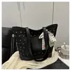 Costuras de Lazo Casual 2025 Nuevo Estilo Ropa de Trabajo Color Puro Gran Capacidad Lujo Accesible Textura Bufanda de Seda Bolso de Hombro para Mujer