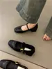 Sapatilhas elegantes e sofisticadas de uma tira para mulheres, adequadas para o trajeto diário, primavera e outono, sapatos de avó, mocassins e saltos bloco.