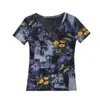 2025 Verão Elegante Gola V Estampada Malha Manga Curta Camiseta Feminina Fashionável Rejuvenescedora Respirável Versátil Modelagem Slim Top