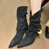 Botas de estilo retro con punta fina, acanaladas y apiladas, para alargar las piernas, adelgazantes, nuevo estilo verano 2026, botas western de tacón alto de moda