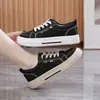 Zapatos de Mujer 2025 Verano Nuevo Ins Tendencia Estilo Coreano Zapatos de Lona para Estudiantes Mujeres Suela Gruesa Tenis Casuales Comercio Exterior para Mujeres Venta al por Mayor