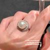 Anillo de Perla Blanca Australiana con Gema de Pétalo Lágrimas de Sirena con Aretes de Zirconia Envueltos en Cuentas de Concha de las Profundidades del Mar de Tahití