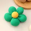 Broche de Flor Lindo DIY Venta al por Mayor Accesorios de Joyería de Tela Colgante para Bolsos Accesorios para Ropa de Mujer Niños Pin Flor