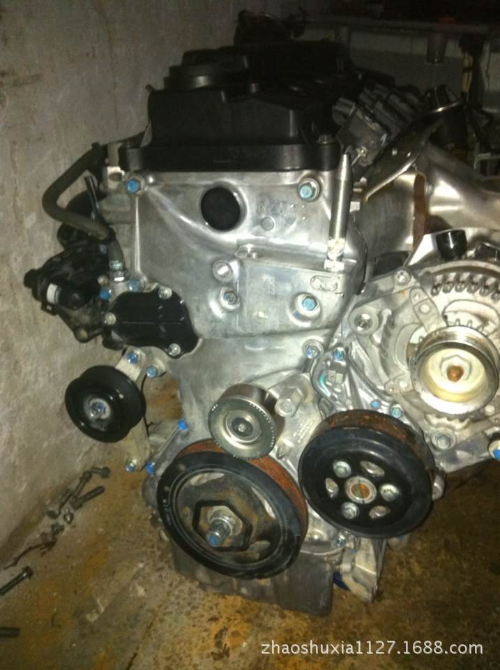 新款CRV RM2发动机2