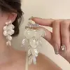 Pendientes de Flor de Perla Elegantes Retro Aguja de Plata Pendientes de Diseño Francés Pendientes Coreanos Simples Versátiles Personalizados para Mujer