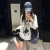 Camiseta de Manga Larga de Algodón Puro con Diseño de Ciervo y Flor de Ciruelo de Otoño para Mujer 2026 Nuevo Estilo Coreano Holgada Sensación Perezosa Top Blanco Capa Base