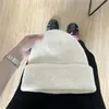 Gorro de Tricô Feminino Outono e Inverno, Gorro Liso Tendência Estilo Coreano, Gorro de Tricô Coreano Versátil Cor Sólida, Gorro Pós-Parto