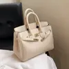Bolsa de mão transversal, bolsa de ombro, novo estilo feminino, fecho de fivela, versátil, bolsa de ombro única, padrão lichia, toque de alta qualidade, bolsa para o dia a dia