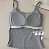 Camisola de color liso con estampado de letras, tirantes ajustables, espalda en forma de U, almohadillas de látex, adecuada para chicas atrevidas, se puede usar como top