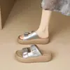 Novos Estilos de Sandálias Birkenstock para o Verão de 2026, Chinelos de Praia Planos com Solado Grosso para Mulheres, Pantufas com Solado Grosso para Mulheres
