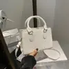 Bolsa Nueva de Mujer Verano 2024 Bolso de Mano Sencillo Bolso de Hombro Elegante Bolso Cruzado Casual para el Trabajo Bolso Popular de Este Año
