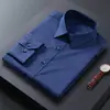 Camisa masculina de manga comprida, cor sólida, respirável, casual, slim fit, para negócios, nova coleção primavera/outono, com elasticidade. Não precisa passar.