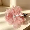 Nuevo pasador de perlas florales, pinza de torsión para la parte trasera de la cabeza, herramienta de peinado, accesorio para el cabello de flor de gasa etérea