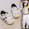 Zapatos Casuales Versátiles de Moda para Niñas 2026 Primavera/Otoño Nuevos Zapatos para Bebé con Estampado de Moño para Niños Zapatos Deportivos