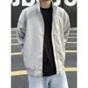 Chaqueta de vuelo estilo americano con cuello alto para hombre, chaqueta de trabajo de patchwork deconstruido para otoño, chaqueta outdoor tres-prueba de corte limpio
