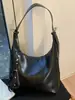Bolsa Cruzada de Lujo Accesible de Nicho de Gama Alta, Estilo Nuevo Otoño e Invierno 2025, para Mujer, Compartimento Único, Versátil, Gran Capacidad, Tote, Bolso de Axila