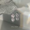 Aretes Simples para Niños Sentido del Diseño Personalidad Tornillo Americano Cartílago del Oído Stud Nicho Explosivos Pendientes Elegantes Pendientes de Mujer