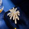 Ropa de Abrigo Otoño e Invierno Accesorios de Ropa de Abrigo Flor de Sol Pin Fijo Multiusos Broche de Fuegos Artificiales Brillantes Incrustado con Circonita de Alta Gama