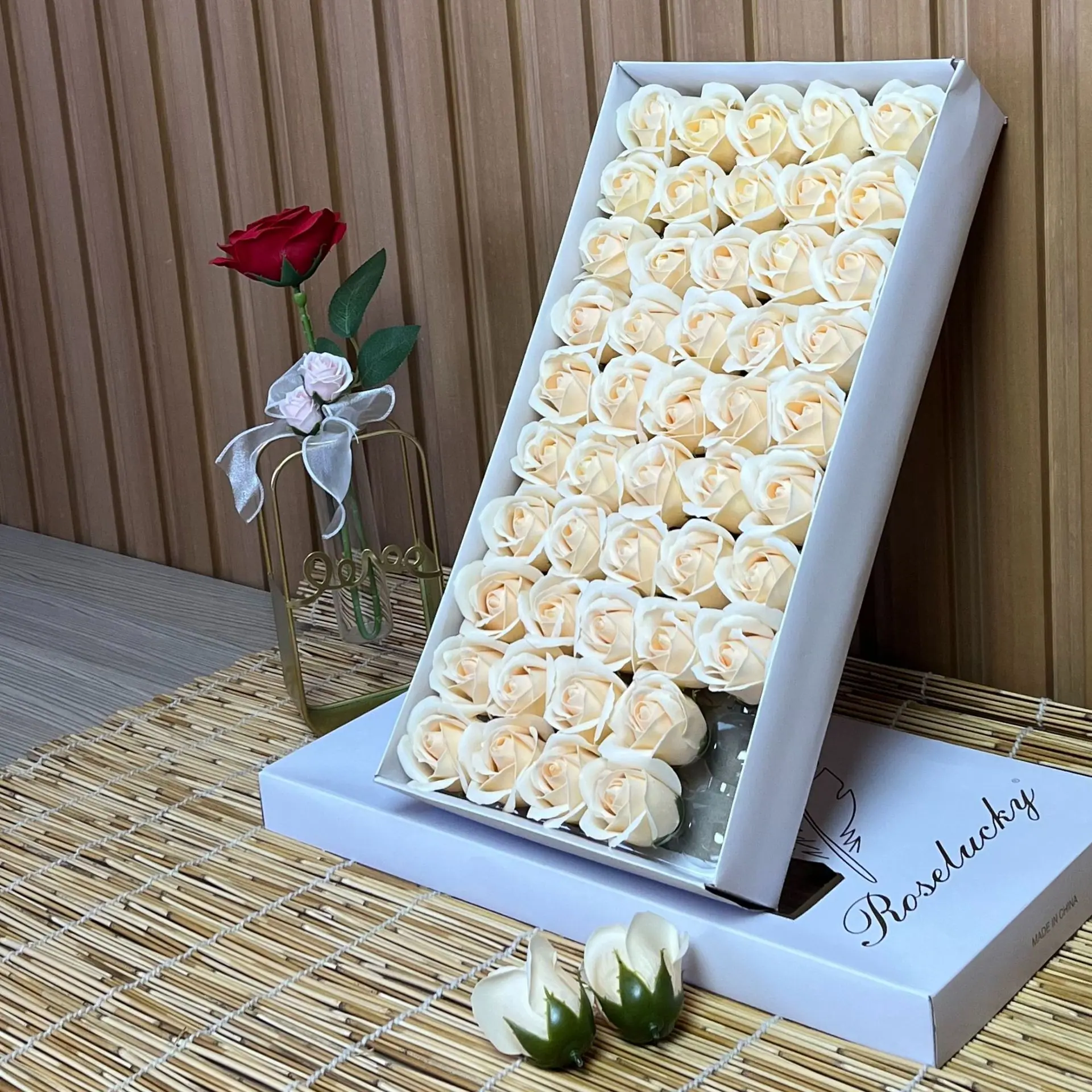 玫瑰花-香槟色.jpg