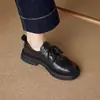 Populares zapatos de cuero para mujer estilo británico, nuevo modelo de otoño 2026, adecuados para combinar con faldas, mocasines de suela gruesa, zapatos de cordones versátiles para mujer