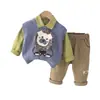 Conjunto Moderno para Bebê Calça de Moletom Estilosa para Bebê Roupa Infantil Nova Tendência Primavera e Outono Colete Suéter Infantil Conjunto de Três Peças