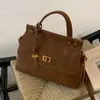 Bolsa Feminina de Ombro Grande Capacidade para o Dia a Dia Bolsa de Luxo Acessível Marrom Maillard Bolsa de Outono e Inverno de Ombro Único Transversal