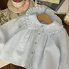 Conjunto de Roupas de Outono para Meninas 2026 Novo Estilo Coreano Suéter Colete para Bebê Menina Camisa Xadrez Calça Flare Jeans Conjunto de Três Peças