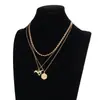 Conjunto de collar de hombre en capas estilo europeo y americano, colgante redondo con caballo en relieve vintage, accesorio personalizado de alta gama de lujo ligero