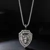 Collar con Colgante de Cabeza de Lobo Dominante con Escudo Incrustado de Diamantes Europeos y Americanos para Hombre Cadena Larga para Suéter Accesorios Personalizados de Nicho Hip-Hop Colgante
