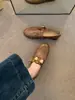 Zapatos Casuales de Commuter Estilo Británico Redondos de Punta con Tira en T Mary Jane de Tacón Bajo de Cuero Suave Otoño/Invierno 2026