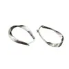Pendientes de Aro con Aros de Salsa Moebius Ins Moda Simple Diseño de Nicho Combinan con Todo Estilo Frío Hebilla de Oreja de Metal