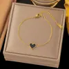 [Colar + Pulseira] Estilo Francês Ins Acessível de Luxo Corrente de Clavícula Coração Estilo Doce Colar de Aço Titânio com Franja de Coração de Pêssego para Mulheres