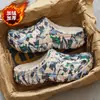 Meias pantufas Baotou selecionadas cuidadosamente para homens no inverno, com forro de fleece, quentes e espessadas, pantufas de algodão antiderrapantes para uso no escritório, sapatos de algodão para uma perna